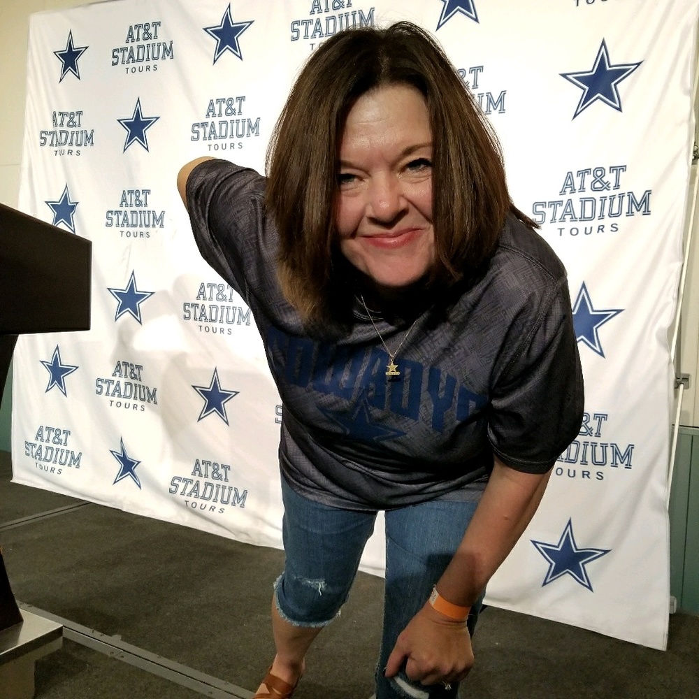 Meet your Posher, Crystal